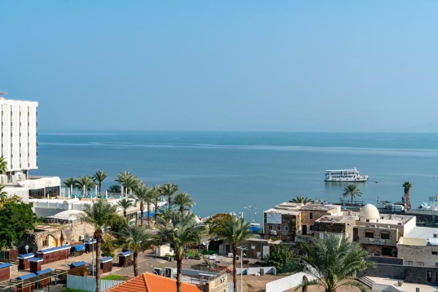 חדר סופריור נוף לכנרת עם דלת מקשרת