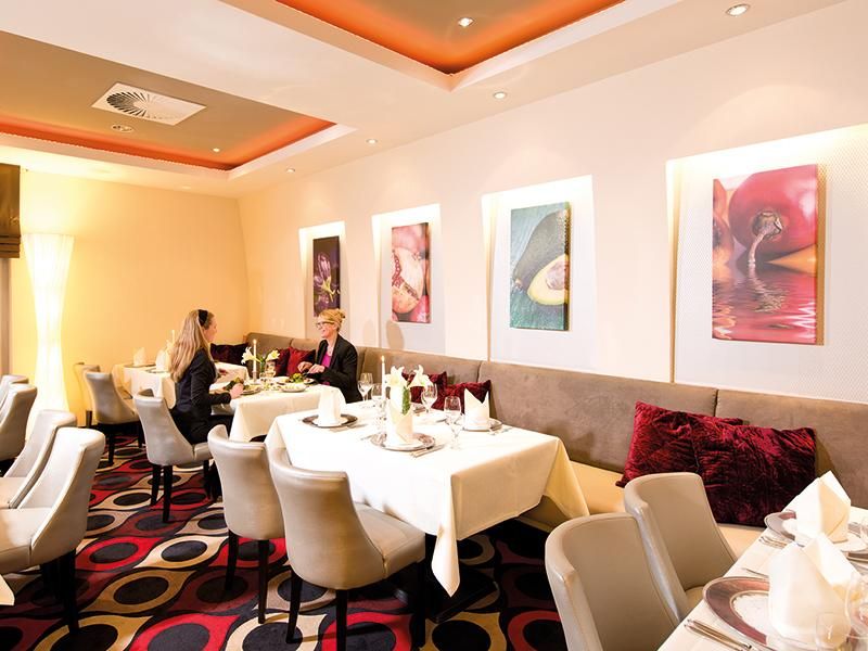 מסעדת ובר המלון